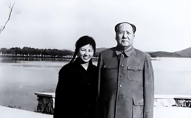 毛主席逝世1年后，谢静宜被开除党籍后直言：我永远是党的女儿！