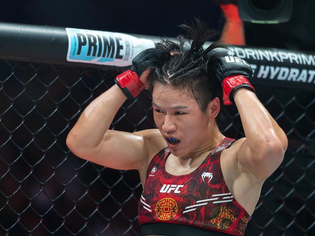 无缘双冠王！35岁张伟丽全场被压制挑战失败	，仍1战狂赚2500万