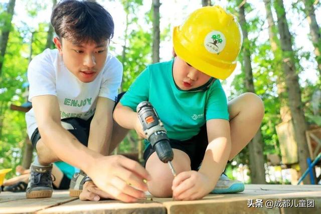国庆去哪儿？草原金秋、潮汕舌尖味、熊猫守护……4条错峰优选线路，安排！