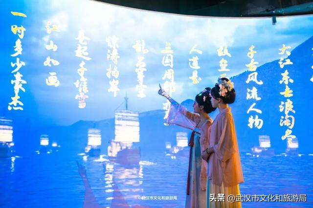 故宫带膘侍卫，现身武汉！