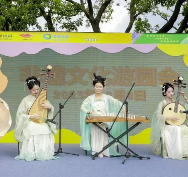 闭眼冲！11月光明公园这样玩！