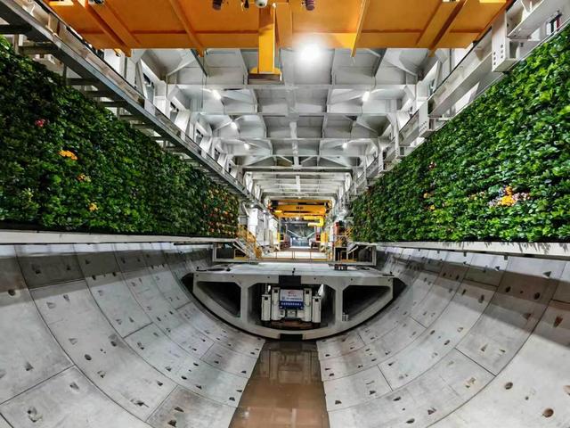 深汕铁路坪山东隧道西区盾构掘进突破1000米