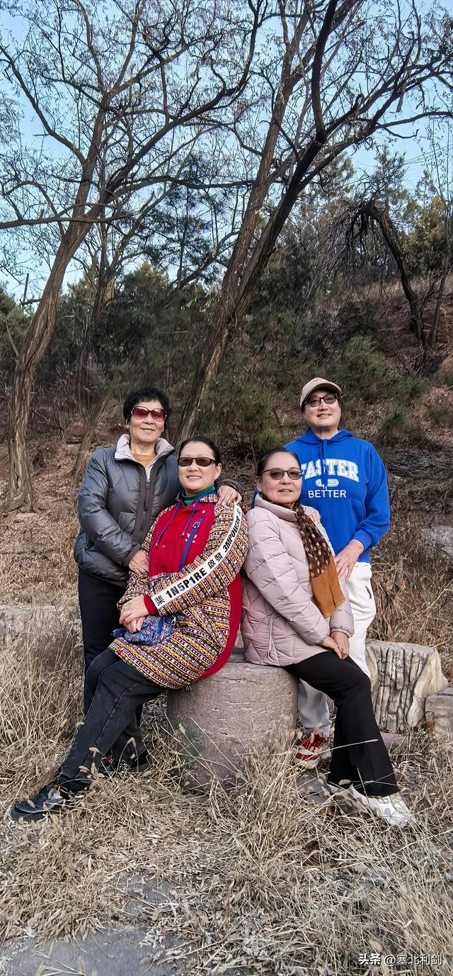 张家口市郊区还有如此丹霞地貌！