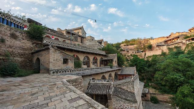 山西深度游—吕梁碛口李家山村