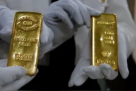 花100万买的金条涨至150万，银行不愿收，金店也只出90万，为什么图片