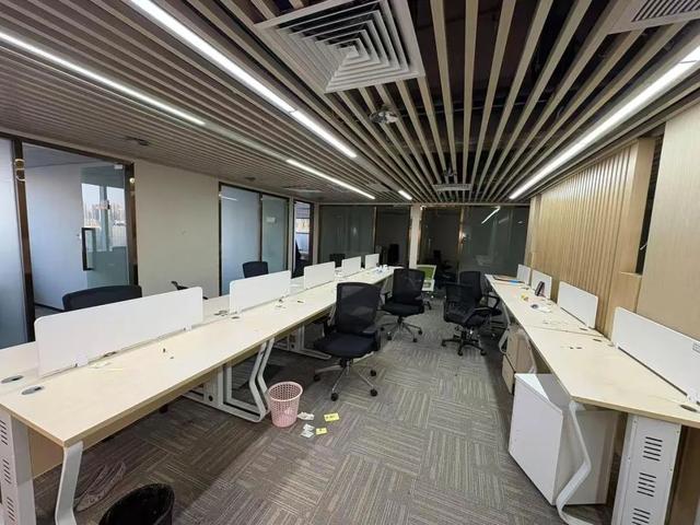 总部突然人去楼空，爆雷了？有人抵押几套房投资700多万元，管理部门已介入