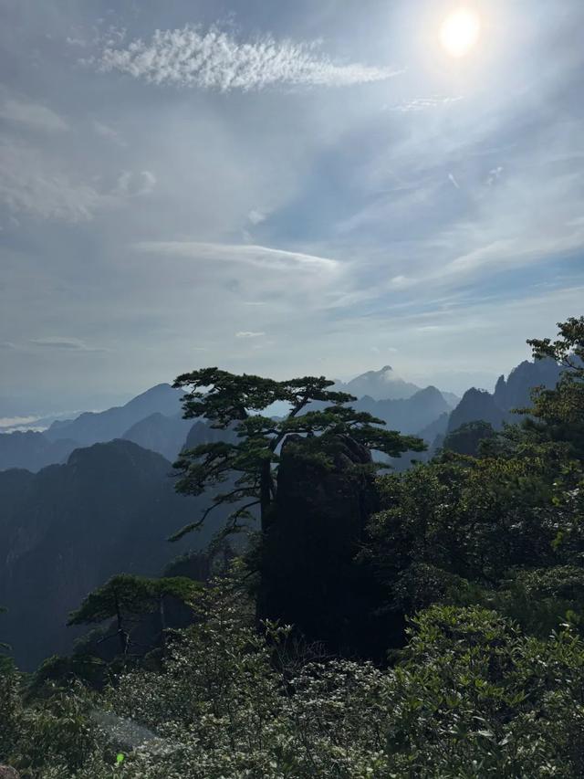 徒步三山五岳：安徽黄山！