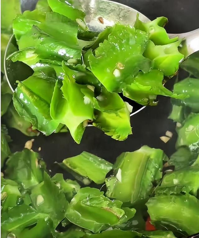 白露过后，要使劲吃这菜！一润燥、二清热、三亮眼睛，鲜嫩别错过
