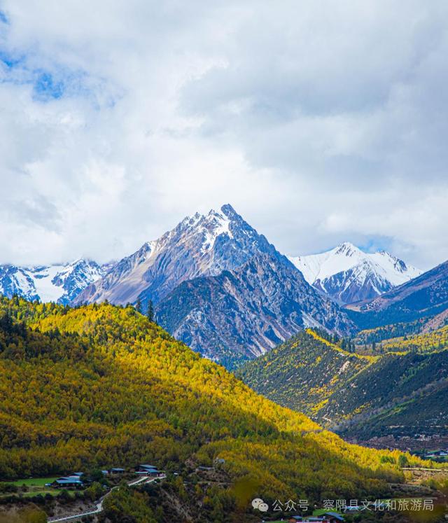 「辉煌60年·新时代西藏答卷」绝美！西藏小江南的秋色天花板，美到窒息！