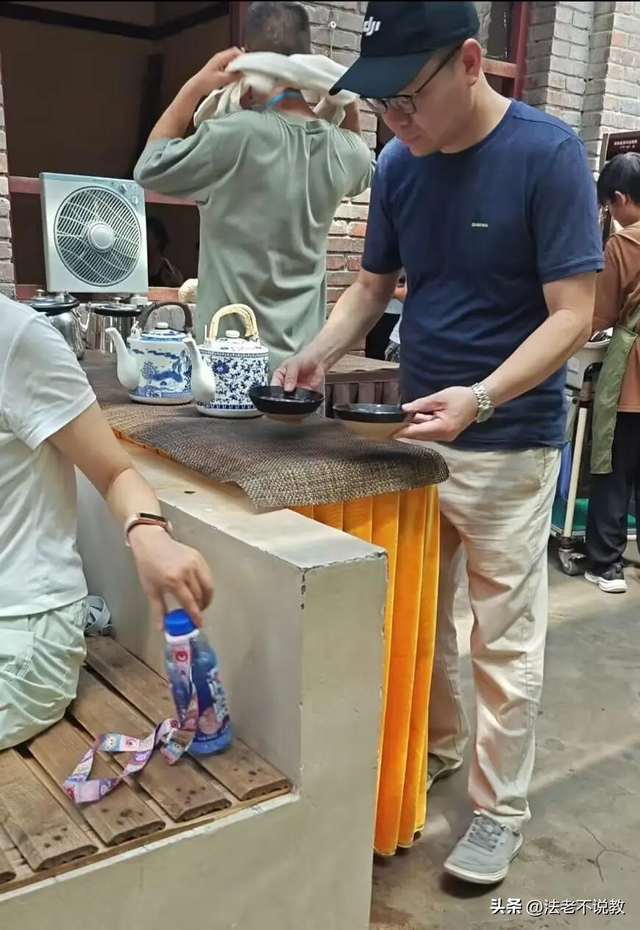 越扒越有！少林寺刚被调查不久，灵隐寺也上了热搜，方丈生活被曝