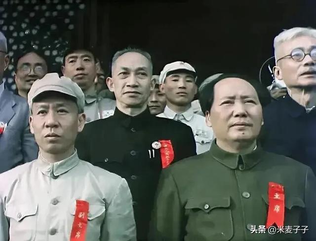 被俘3年仍授中将,主席:他代表红34师牺牲的6000烈士!