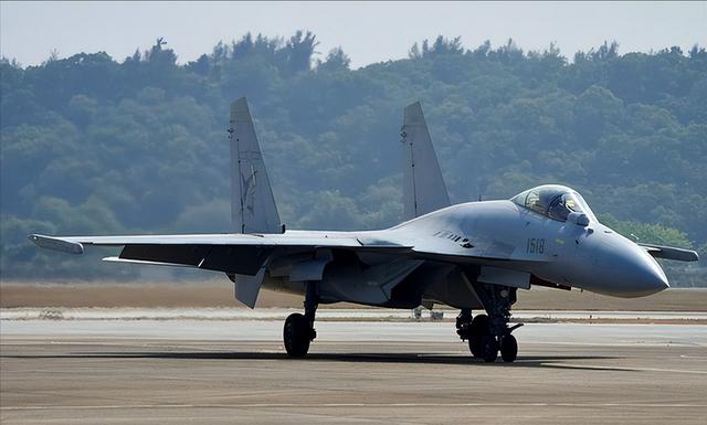 歼-35还是有点小？国产航母突破12万吨指日可待	，歼-36能上舰么？