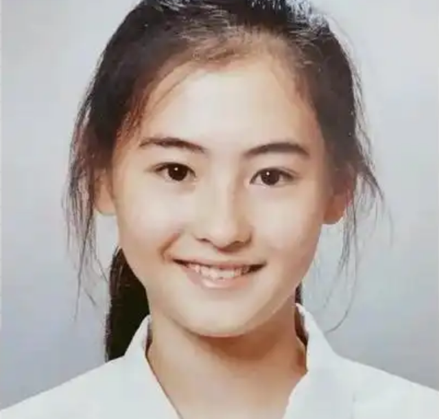 谢霆锋没想到，已备好寿衣和遗照的张柏芝，揭开了王菲仅剩的体面