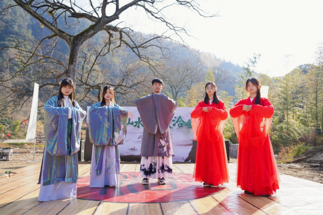 开启冬日奇遇！黄山12月文旅活动全攻略来啦 | 皖美冬日 | 第十五届安徽国际文化旅游节