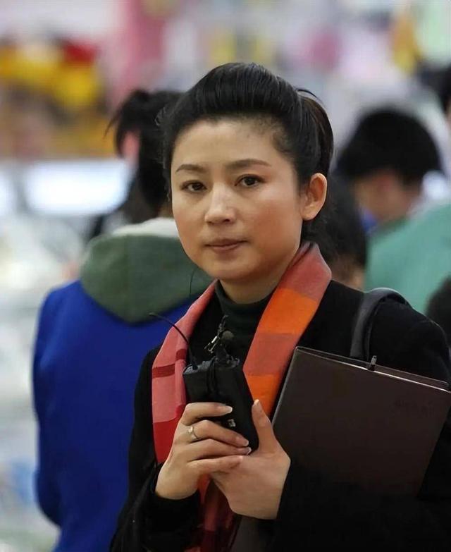 善恶终有报，57岁央视女主持王小丫，原来早已经走上另一条大路