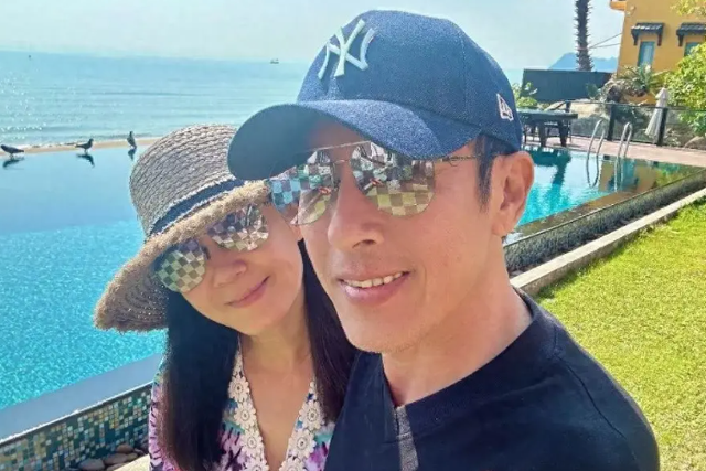 夫妻俩为了不变老，26年不吃肉，丁克31年，如今状态让人不敢认