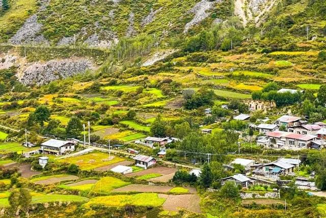 必走西藏的自驾线，带你解锁不一样的 “诗和远方”