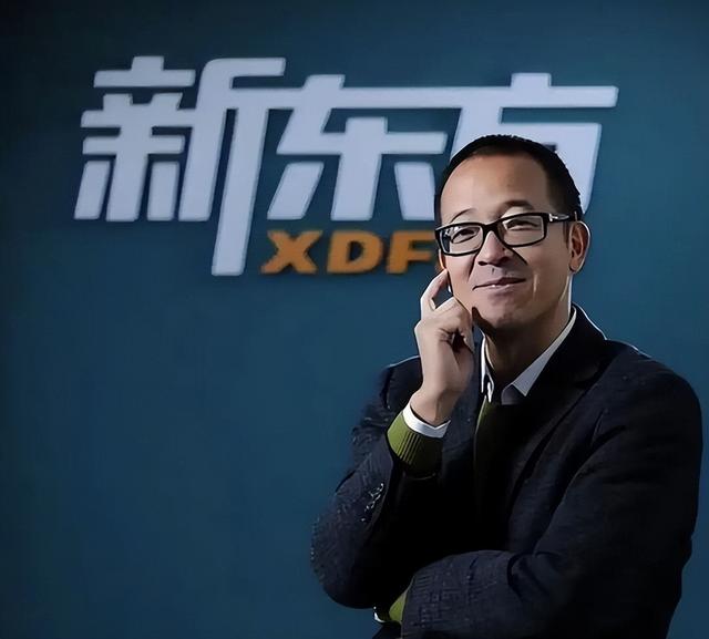 你在南极看企鹅，我在工位当牛马，俞敏洪的南极情怀翻车了？