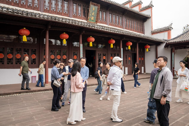 【名家大咖打卡东湖】漫步东湖 在文艺与生态间寻找城市诗意