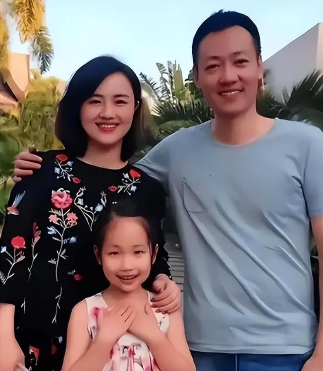 朱媛媛离开8个月后	，52岁辛柏青终于传出喜讯，朱媛媛可以放心了!