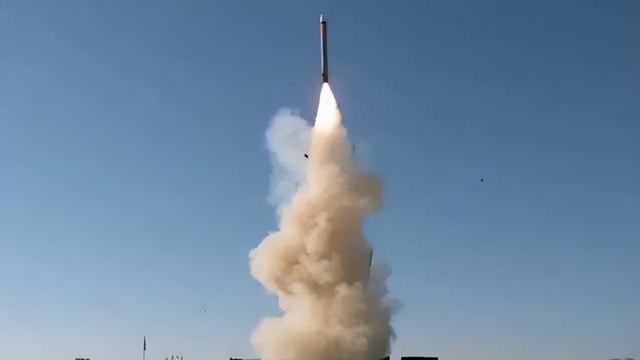 中俄朝三国都明白了，打美军航母已不重要：必须先打日本导弹基地