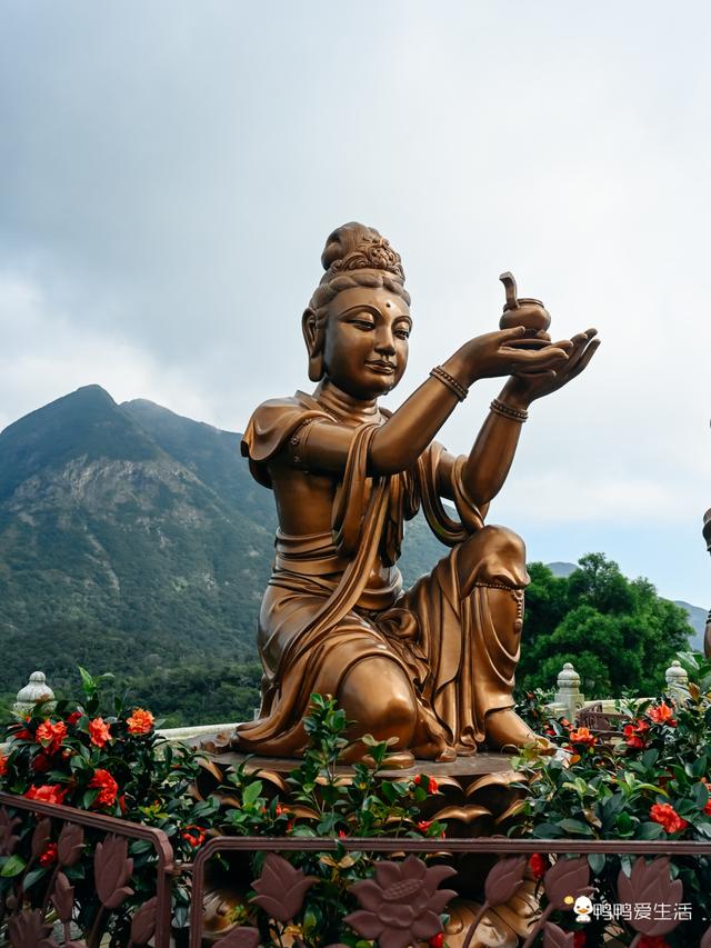 香港昂坪360全攻略：25分钟高空揽山海，登顶全球最大户外青铜佛