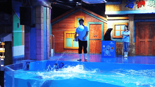 刷爆番禺人朋友圈的新地标，18000㎡的空间究竟藏着什么？