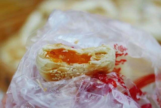 只花一块钱就吃饱了，被这座小城的物价震惊到！