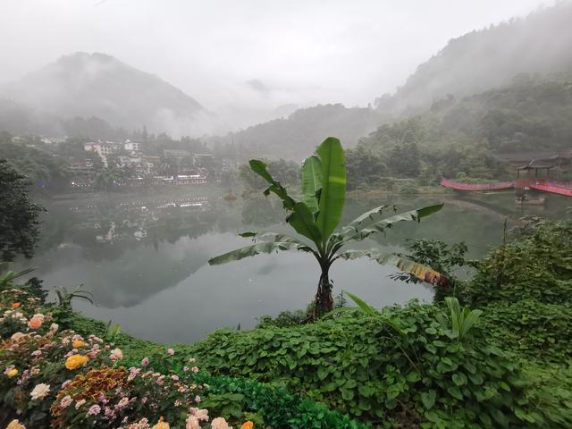 峨眉山居