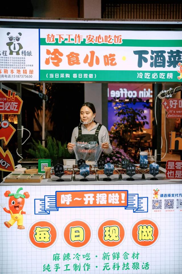 红河“古镇”里超隐蔽的小吃街，10多年小吃扎堆 还能看到江南风光