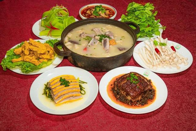 绝了！2h直抵彩林胜境！徒步遛娃冲绝版奖牌，集五福刮999足金！闹非遗羌年、吃刨汤羌宴！