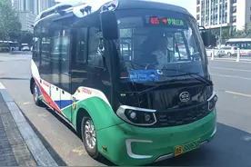 新增10条“响应式”停靠线路 青岛公交“按需停靠”，通行更快了图片