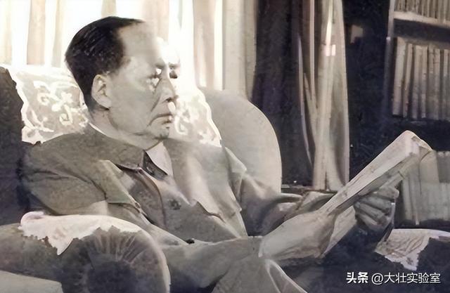 毛主席的机要秘书谢静宜有多美？长相甜美可爱，当过北京市委书记