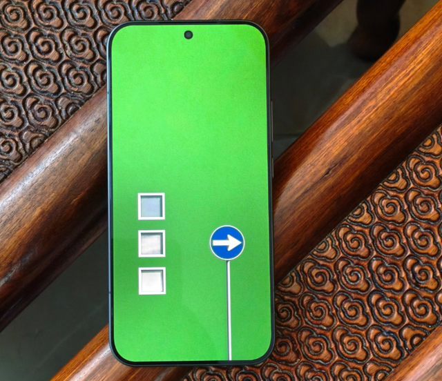 硬刚iPhone！7500mAh+2k屏+潜望长焦，能用到2032年