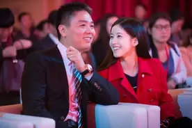 婚姻里，章泽天说着最软的话，撒着最萌的娇，干着最狠的事儿图片