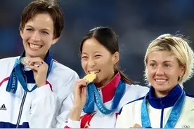 24年前，那个夺得奥运金牌后，连国旗都找不到的王丽萍，现状如何图片