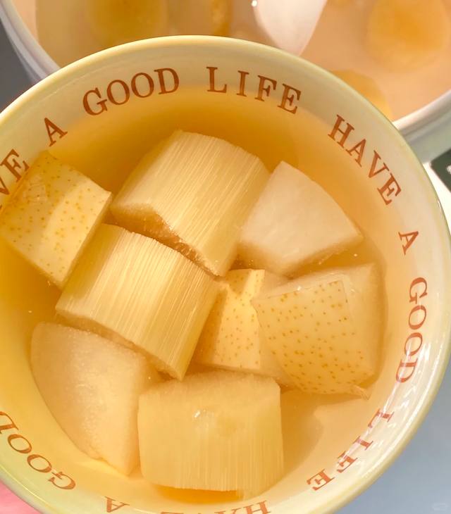 低估了“甘蔗水”的威力，才喝了10天	，整个人都润爆了