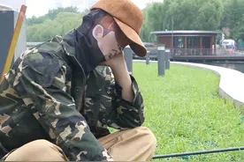 00后钓鱼佬“躲”在山村做动画，400万人催更图片