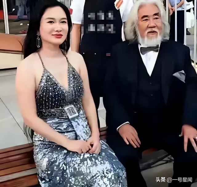 杜星霖不忍了！“老夫少妻”的烦恼，在张纪中身上体现的淋漓尽致