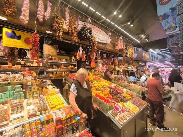 游览西班牙巴塞罗那农贸市场