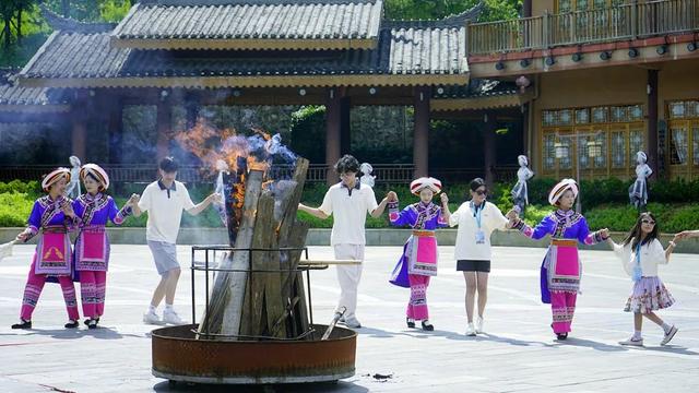 海外华裔青少年“多彩贵州”研学之旅夏令营活动走进晴隆