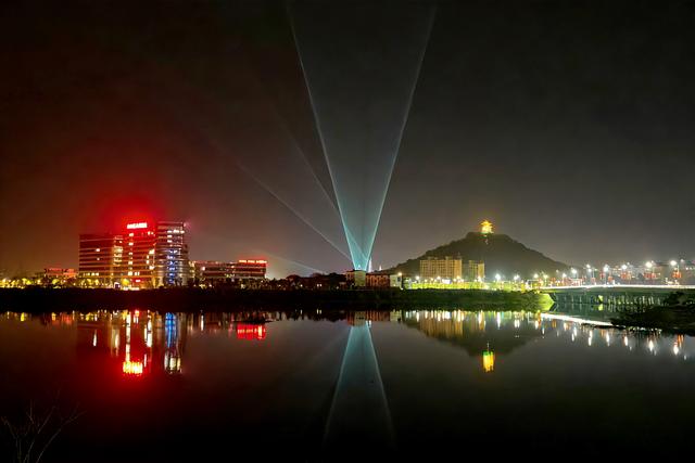 一城灯火，醉美余江夜