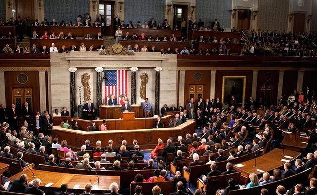 天下要大乱了，美国公布最新战略：为了中国，特朗普决心放弃世界