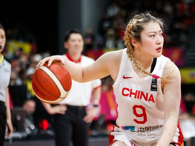 细数李梦的“五宗罪”：她的五个“不懂事”，撕开了体育圈的伪善