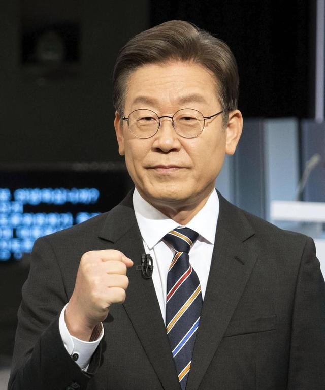 韩国站队了？韩国最新规定，台湾居民入境	，必须承认台湾属于中国