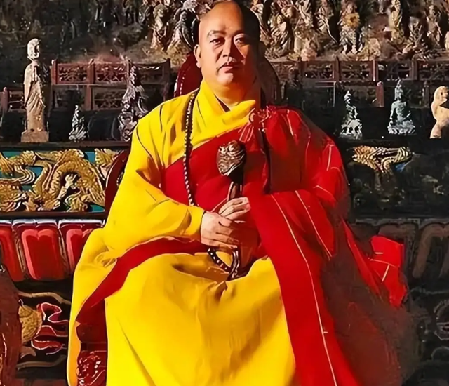 释永信倒台后，老乡才敢说实话，当年他想两三万一户买下整个村