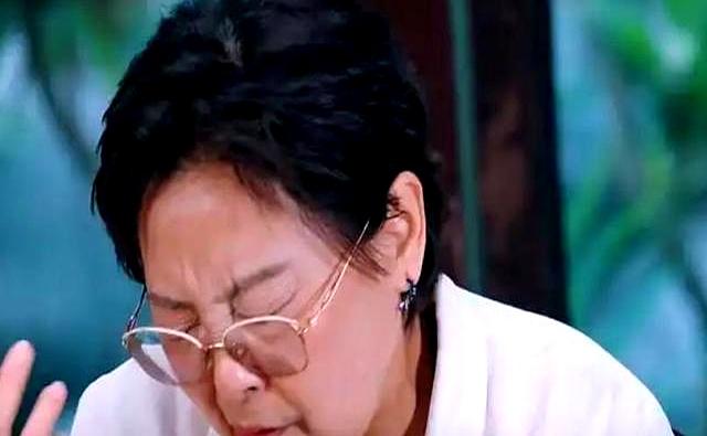 杨子陪黄圣依娘家过中秋，13岁安迪瘦身变化大