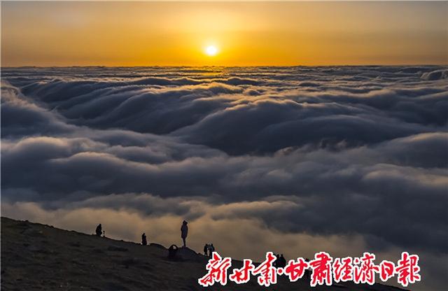 【在线访谈】以“大景区+全域乡村游”书写文旅融合发展新篇章——访陇南市文化广电和旅游局负责人