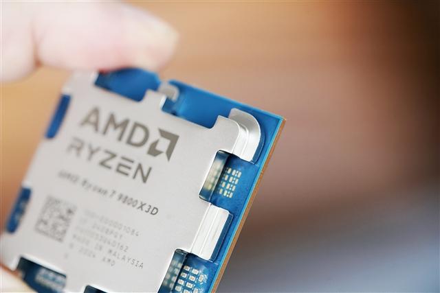 AMD统治CPU市场：月销量占比近84%！9800X3D一款接近Intel全系
