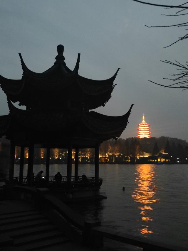 告别“人从众”，反向旅游的羊毛该咋薅？